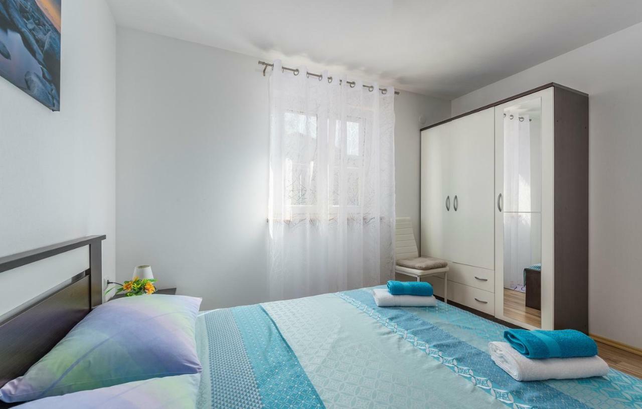 Apartment Antonio ポレッチ 部屋 写真